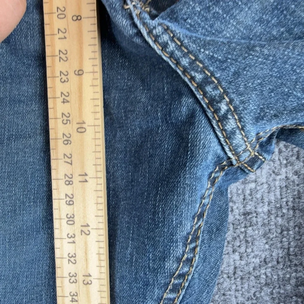 Wrangler Jeans Mens 38x30 Blue Medium Wash Athletic Fit Straight Stretch Denim